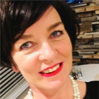 Yvonne Carr