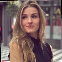 Nina Van Den Broek
