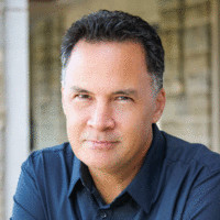 Damien Thomas