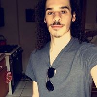 Max De Souza