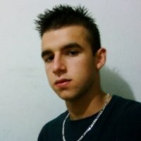 ĐΔŇιŁØ *Ando sozinho , ñ ñ ,Deus tá do lado*