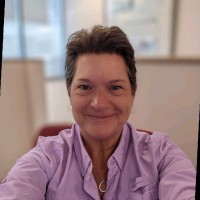 Tina Bizek