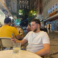 Emir Özuylasi