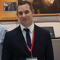 François R.