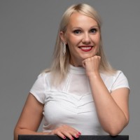 Simona Brezar