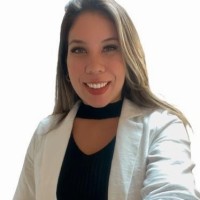 Larissa Bastos