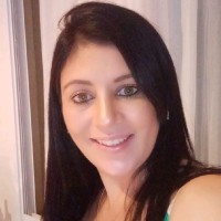 Claudia Arantes