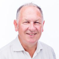 Simon Bennett