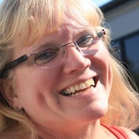 Joanne Holcomb