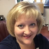 Linda Engle