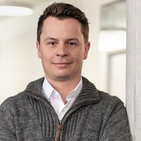 Adrian Schwarz