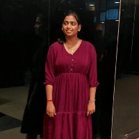 Santhiya S