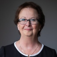 Lynn Lyons