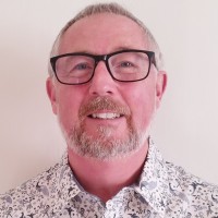 Colin Arnott