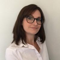 Lara Gray