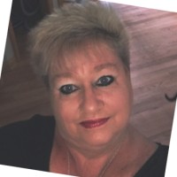Laura Kelly