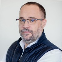 Róbert Dobos