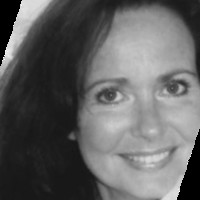 Pamela Collins