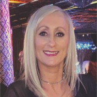 Lesley Stapleton