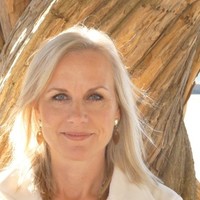 Lisa Martinez, Mba