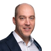 Henrik Lindström
