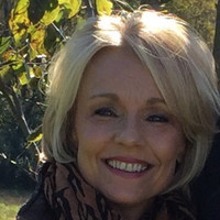 Lora Leigh