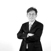 James (Jong Hoon) Kim