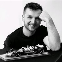 Patrik Piovarči