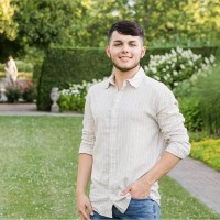 Holden Galvan