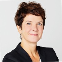 Julie Carrier