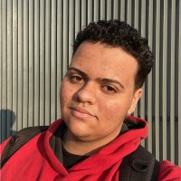 Adrian Leão