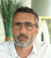 Axel Van Caeneghem