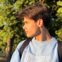 Максим Стоян