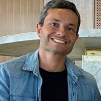 Andre De Nadai Sousa