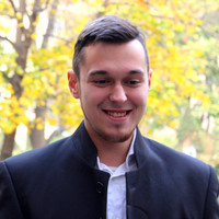 Александр Достовалов