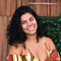 Izabela Cavalcanti