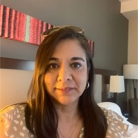Julie Rodriguez, Aap