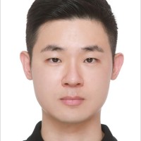 김동욱