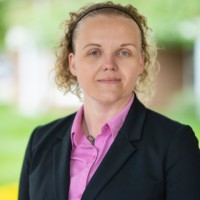 Crystal Stephens, Mesre