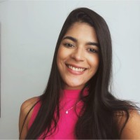 Letícia Neves