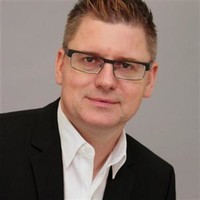 Raik Hoffmann