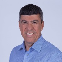 Carlos Ferro