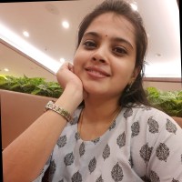 Lekhika Bandre