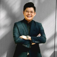 Xin Yi Neo, CEM