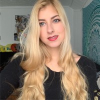 Alexandra Himes