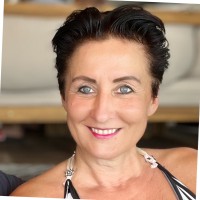 Silvia Schönfelder.