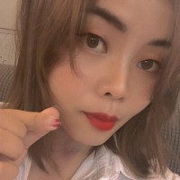 代洪英