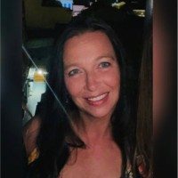 Suzanne Dinis