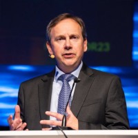Nigel W de Zaldua