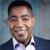 Merrick McCartha  🎬